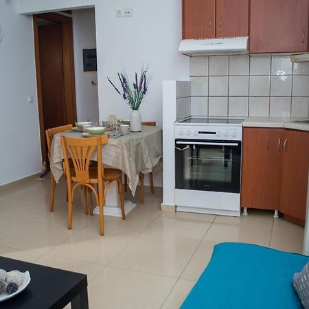 Sun By The Sea 2 Apartment Agia Pelagia  Bagian luar foto