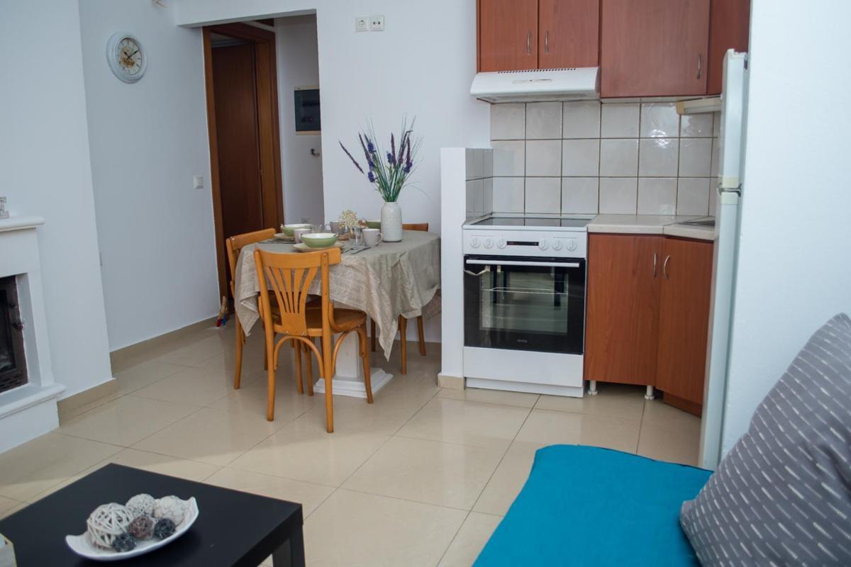 Sun By The Sea 2 Apartment Agia Pelagia  Bagian luar foto